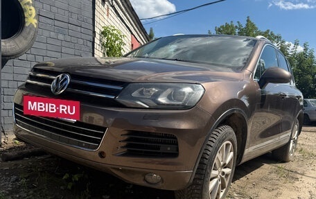 Volkswagen Touareg III, 2011 год, 1 175 000 рублей, 5 фотография