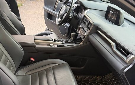 Lexus RX IV рестайлинг, 2017 год, 4 100 000 рублей, 10 фотография