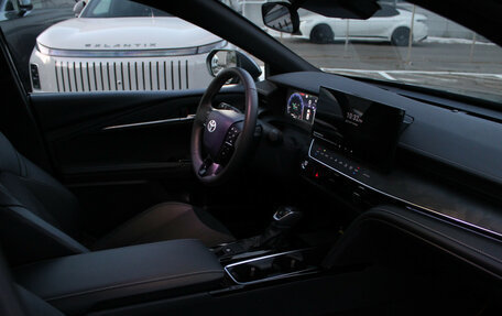 Toyota Camry, 2024 год, 3 790 000 рублей, 9 фотография