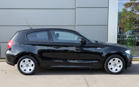 BMW 1 серия, 2010 год, 898 000 рублей, 4 фотография
