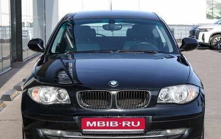 BMW 1 серия, 2010 год, 898 000 рублей, 2 фотография