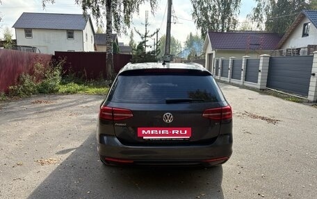 Volkswagen Passat B8 рестайлинг, 2017 год, 1 750 000 рублей, 4 фотография