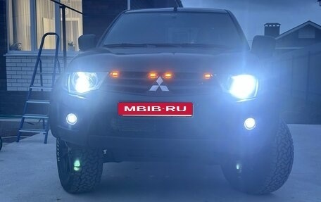 Mitsubishi L200 IV рестайлинг, 2011 год, 1 800 000 рублей, 2 фотография