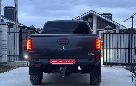 Mitsubishi L200 IV рестайлинг, 2011 год, 1 800 000 рублей, 6 фотография