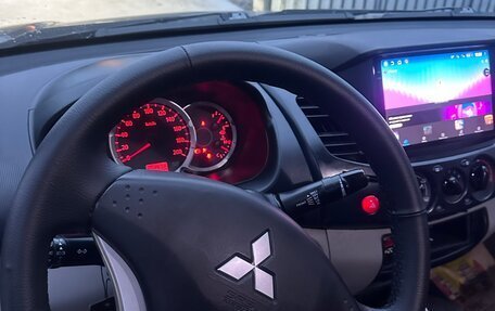 Mitsubishi L200 IV рестайлинг, 2011 год, 1 800 000 рублей, 18 фотография