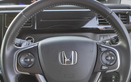 Honda Stepwgn IV, 2016 год, 2 000 000 рублей, 15 фотография