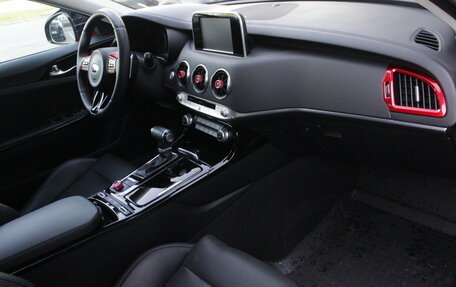 KIA Stinger I, 2019 год, 2 700 000 рублей, 6 фотография