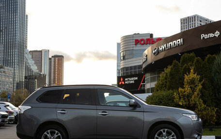 Mitsubishi Outlander III рестайлинг 3, 2012 год, 1 578 000 рублей, 3 фотография