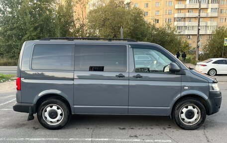 Volkswagen Caravelle T5, 2012 год, 2 000 000 рублей, 3 фотография