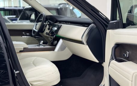 Land Rover Range Rover IV рестайлинг, 2022 год, 15 999 000 рублей, 31 фотография