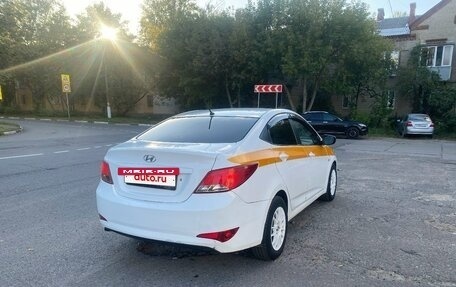 Hyundai Solaris II рестайлинг, 2016 год, 430 000 рублей, 4 фотография