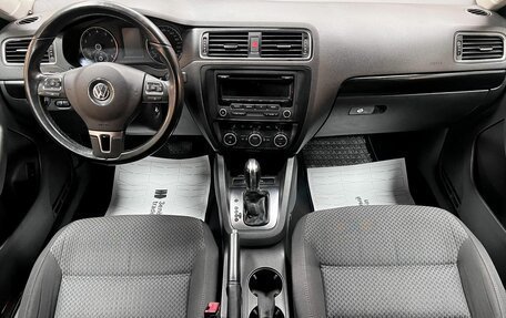 Volkswagen Jetta VI, 2012 год, 1 295 000 рублей, 10 фотография