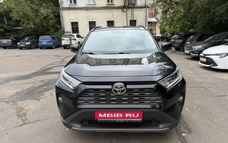 Toyota RAV4, 2020 год, 3 600 000 рублей, 8 фотография