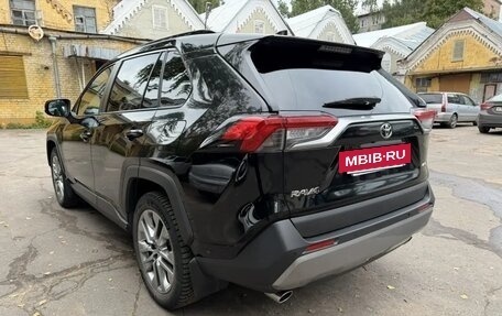 Toyota RAV4, 2020 год, 3 600 000 рублей, 13 фотография