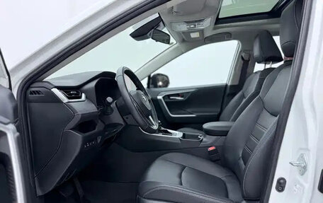 Toyota RAV4, 2024 год, 3 320 000 рублей, 4 фотография