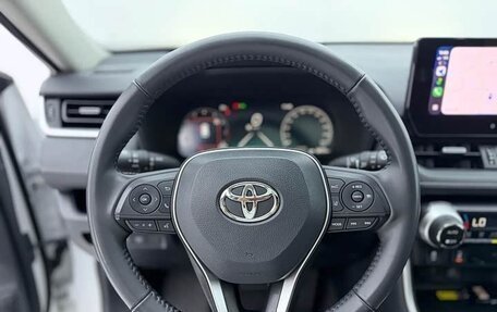 Toyota RAV4, 2024 год, 3 320 000 рублей, 9 фотография