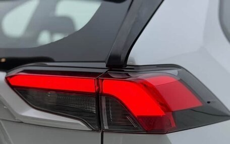 Toyota RAV4, 2024 год, 3 320 000 рублей, 12 фотография