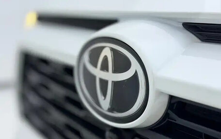Toyota RAV4, 2024 год, 3 320 000 рублей, 17 фотография