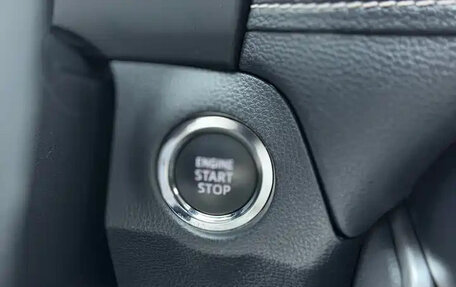Toyota RAV4, 2024 год, 3 320 000 рублей, 19 фотография
