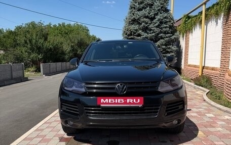 Volkswagen Touareg III, 2012 год, 2 050 000 рублей, 2 фотография