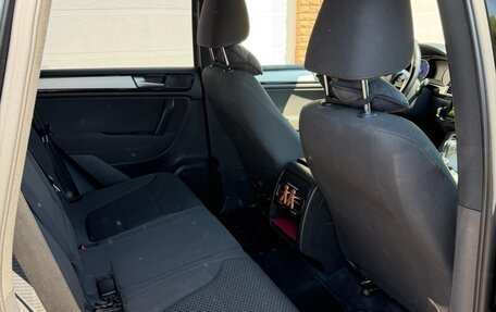 Volkswagen Touareg III, 2012 год, 2 050 000 рублей, 15 фотография