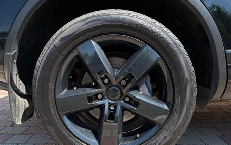 Volkswagen Touareg III, 2012 год, 2 050 000 рублей, 17 фотография