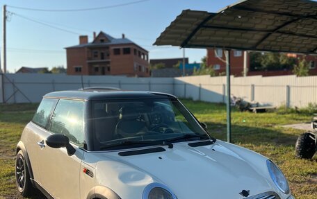 MINI Hatch, 2004 год, 420 000 рублей, 2 фотография
