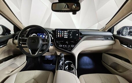 Toyota Camry, 2021 год, 2 895 000 рублей, 14 фотография