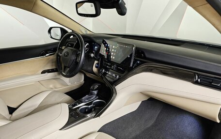 Toyota Camry, 2021 год, 2 895 000 рублей, 13 фотография