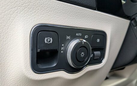 Mercedes-Benz GLA, 2020 год, 3 500 000 рублей, 23 фотография