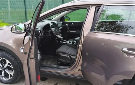 KIA Sportage IV рестайлинг, 2018 год, 2 500 000 рублей, 4 фотография