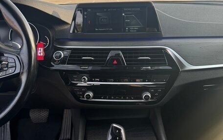 BMW 5 серия, 2017 год, 2 650 000 рублей, 13 фотография