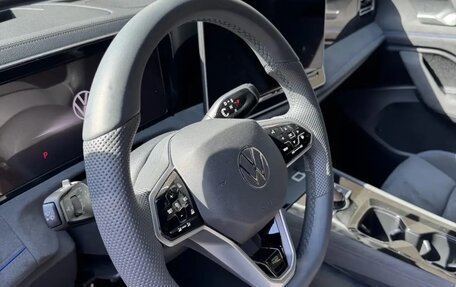 Volkswagen Tiguan, 2024 год, 4 200 000 рублей, 6 фотография