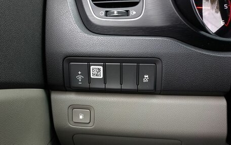 KIA Carnival III, 2017 год, 2 066 500 рублей, 11 фотография