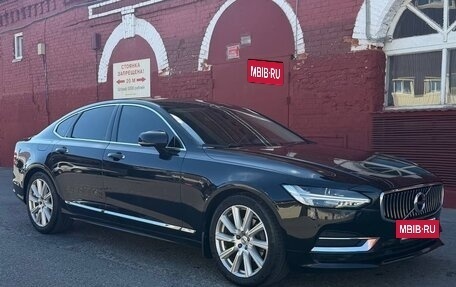 Volvo S90 II рестайлинг, 2019 год, 3 200 000 рублей, 2 фотография