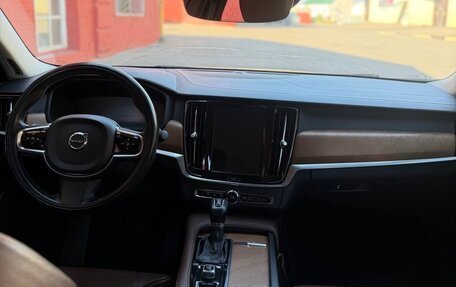 Volvo S90 II рестайлинг, 2019 год, 3 200 000 рублей, 9 фотография