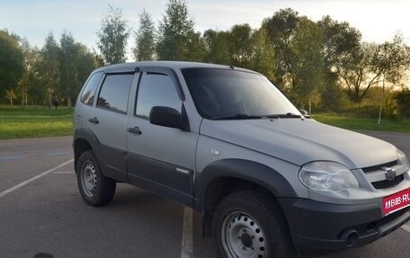 Chevrolet Niva I рестайлинг, 2011 год, 300 000 рублей, 2 фотография