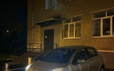 Toyota Yaris III рестайлинг, 2007 год, 450 000 рублей, 1 фотография