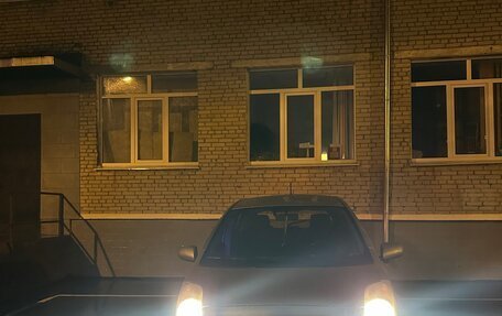 Toyota Yaris III рестайлинг, 2007 год, 450 000 рублей, 2 фотография