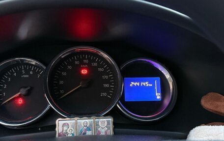 Renault Logan II, 2014 год, 650 000 рублей, 13 фотография
