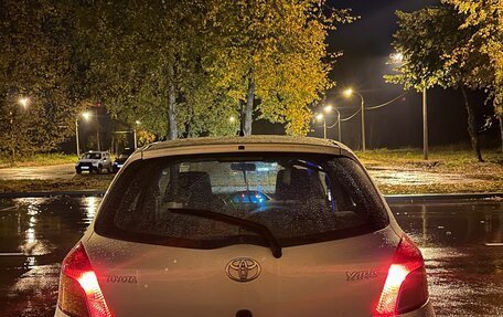 Toyota Yaris III рестайлинг, 2007 год, 450 000 рублей, 5 фотография