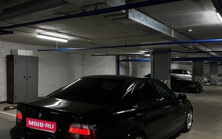 BMW 5 серия, 2003 год, 1 099 999 рублей, 10 фотография