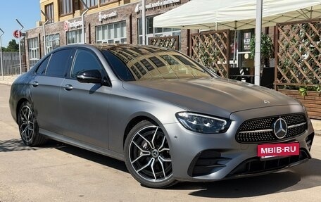 Mercedes-Benz E-Класс, 2022 год, 5 000 000 рублей, 5 фотография