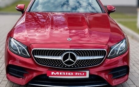 Mercedes-Benz E-Класс, 2018 год, 5 000 000 рублей, 5 фотография