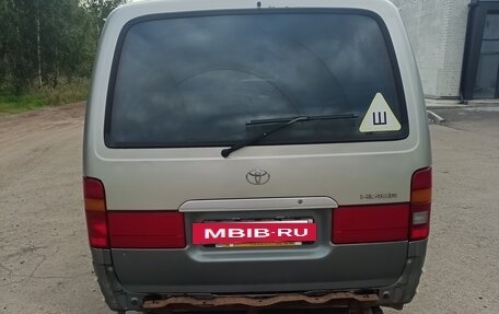 Toyota HiAce H100, 2003 год, 555 000 рублей, 6 фотография