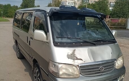 Toyota HiAce H100, 2003 год, 555 000 рублей, 4 фотография
