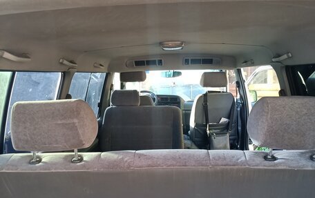 Toyota HiAce H100, 2003 год, 555 000 рублей, 17 фотография