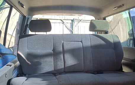 Toyota HiAce H100, 2003 год, 555 000 рублей, 18 фотография
