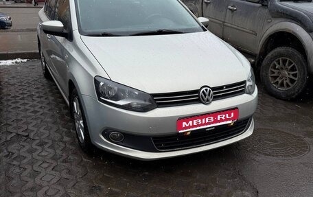 Volkswagen Polo VI (EU Market), 2011 год, 1 000 000 рублей, 1 фотография
