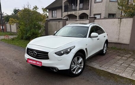 Infiniti QX70, 2013 год, 1 790 000 рублей, 1 фотография